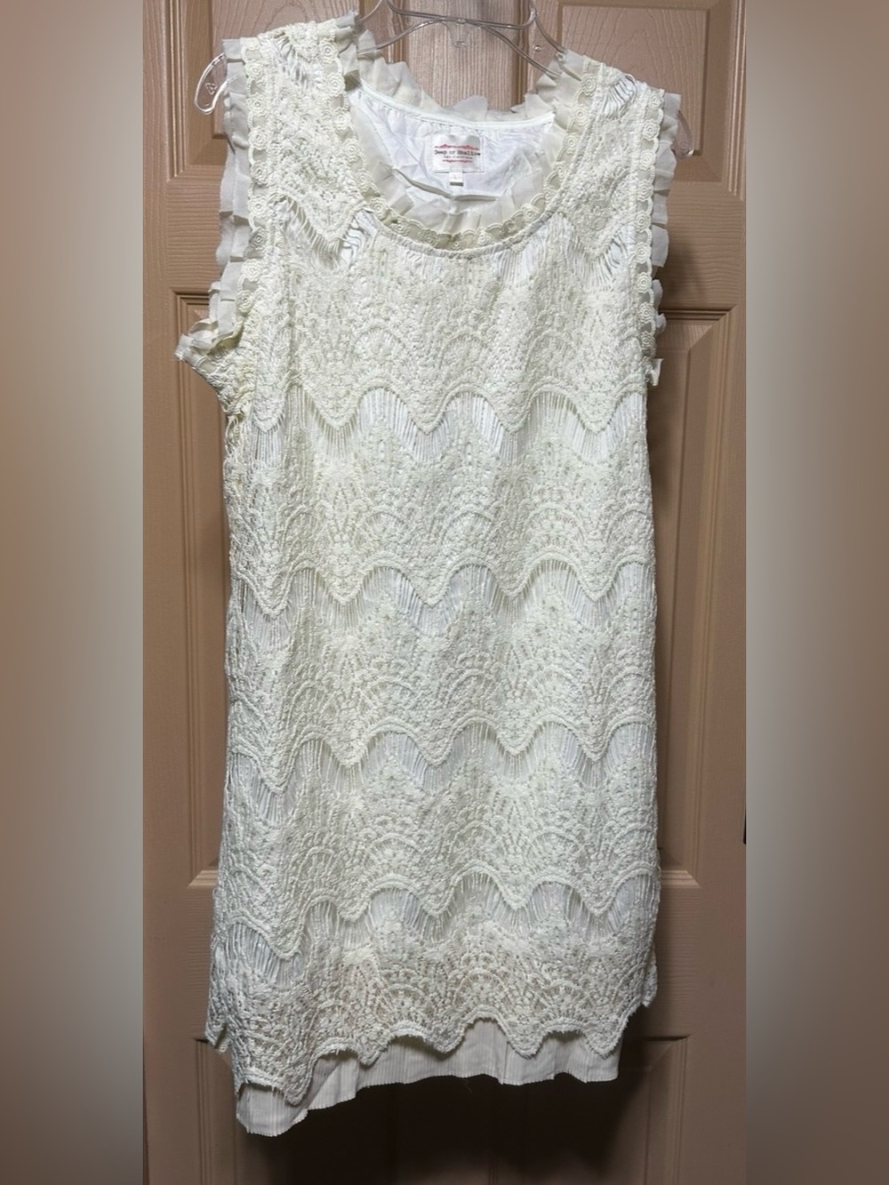 #1086 Lace Overlay Sleeveless Shift Dress - Cream, Sz Large